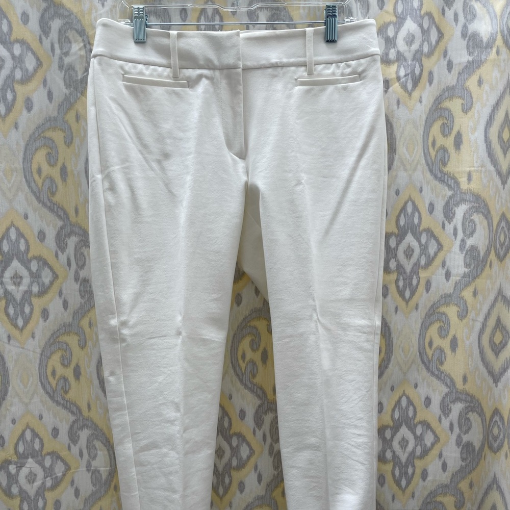 Lift white pants